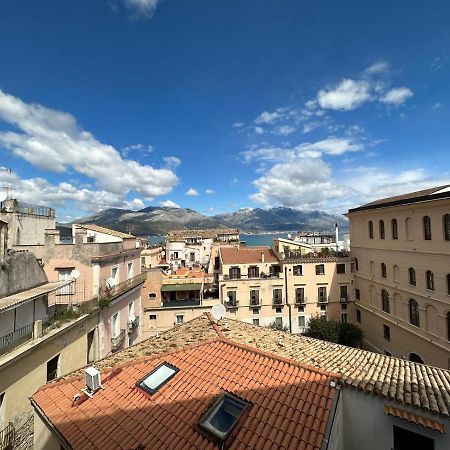 La Finestra Sul Duomo Apartment Gaeta Exterior photo