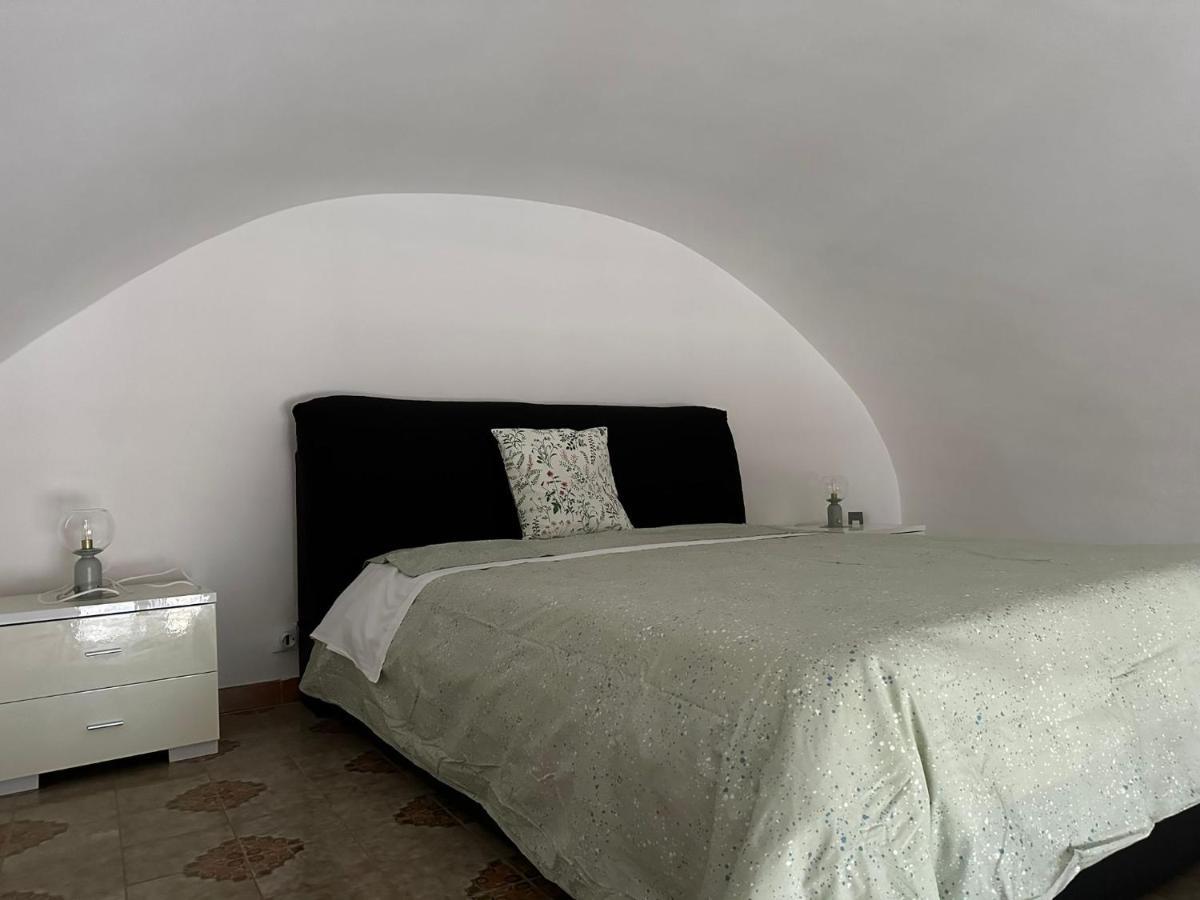 La Finestra Sul Duomo Apartment Gaeta Exterior photo